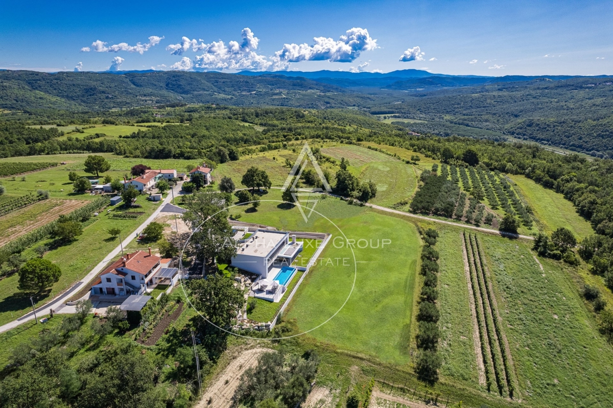 Istra, Grožnjan: Razkošna vila z razgledom na reko Mirna in morje