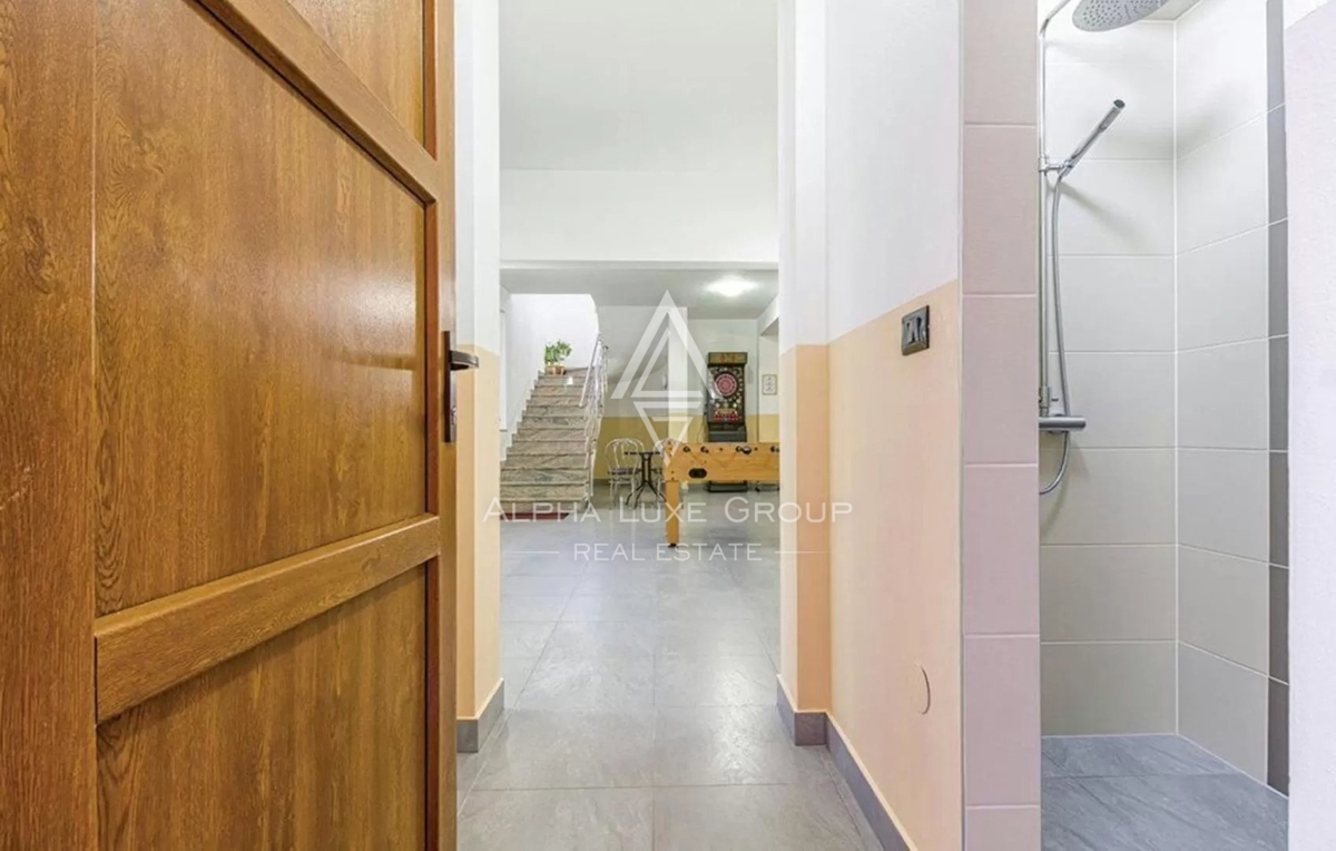 Jadreški, Istra: Moderna vila z bazenom v mirnem okolju