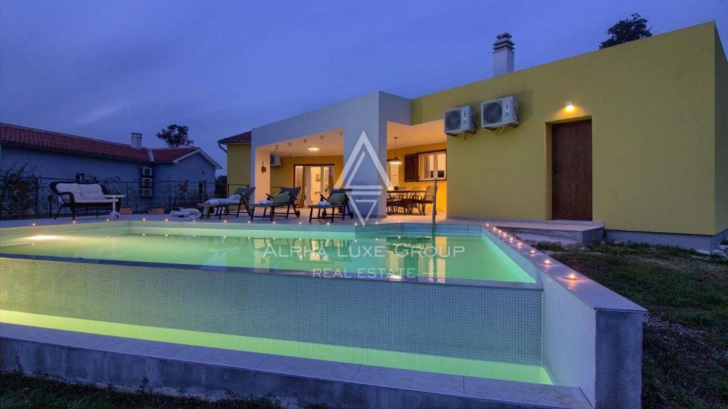 Svetvinčenat, Istra: Sodobna vila na odlični lokaciji