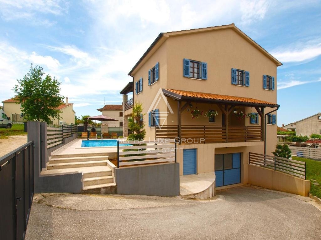 Pazin, Istra: Razkošna vila z bazenom naprodaj