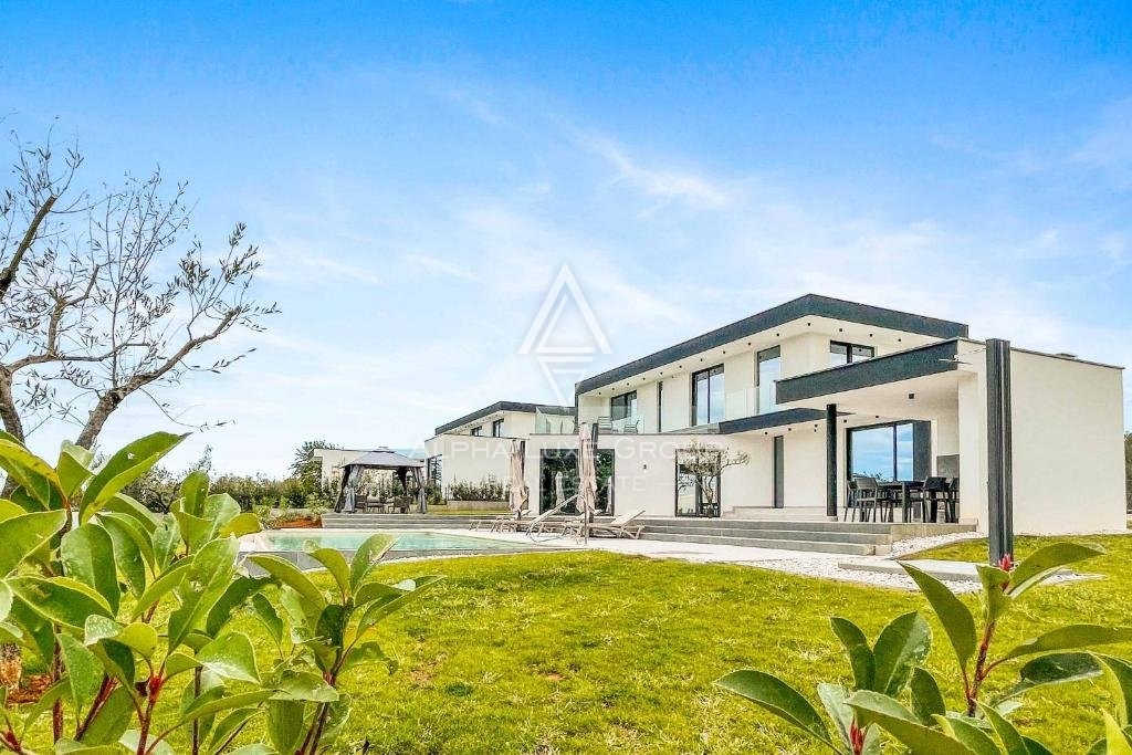 Istra, Kaštelir: Razkošna vila s pogledom na morje