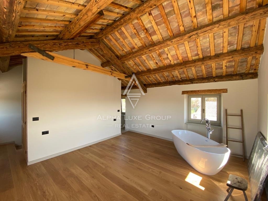 Hiša dvojček s panoramskim pogledom na morje, Brtoniglo in okoliške vinograde, Buje, ISTRA