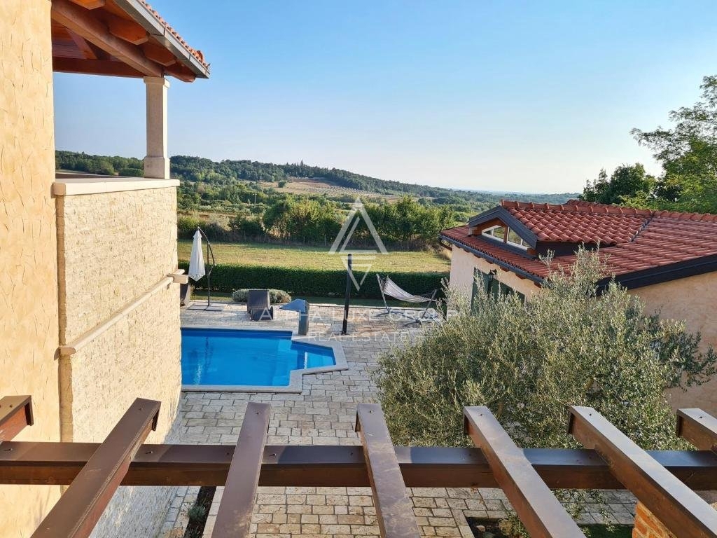 Istra, Višnjan: Istrska vila obdana z naravno lepoto