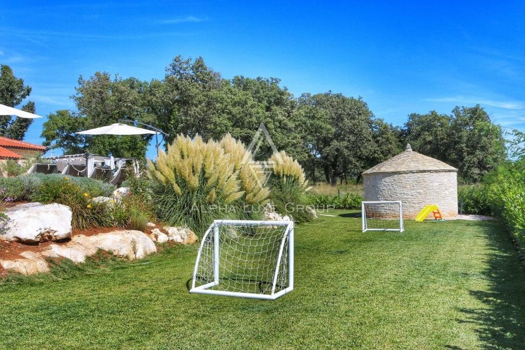 Istra, Višnjan: Istrska vila obdana z naravno lepoto