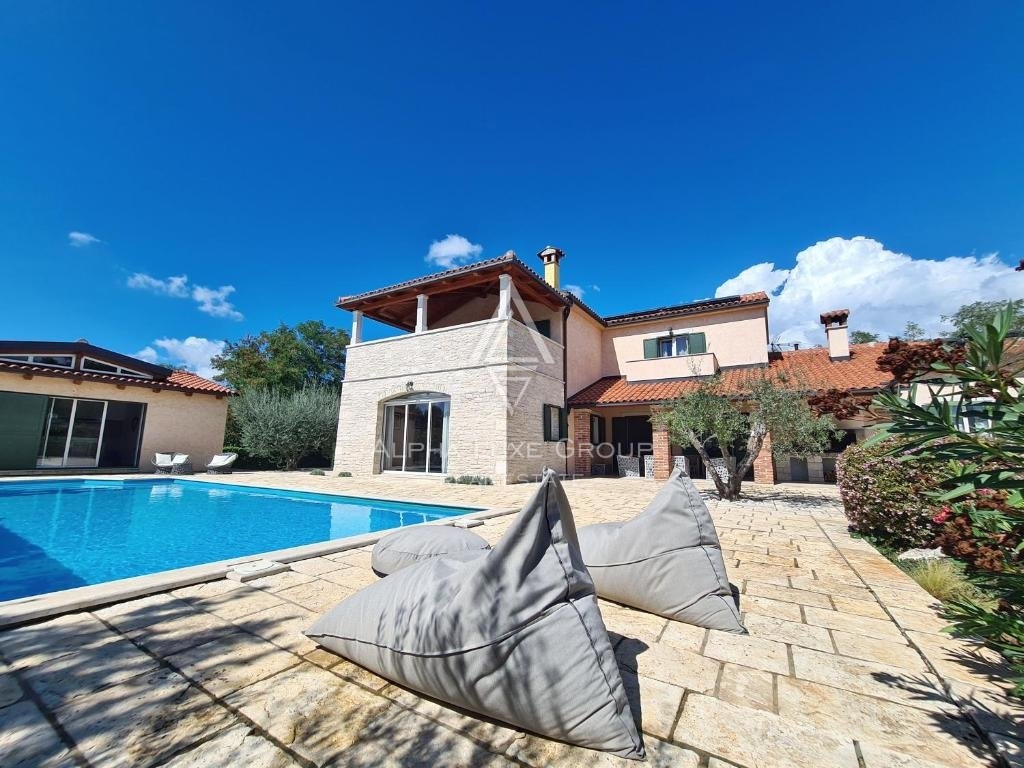 Istra, Višnjan: Istrska vila obdana z naravno lepoto