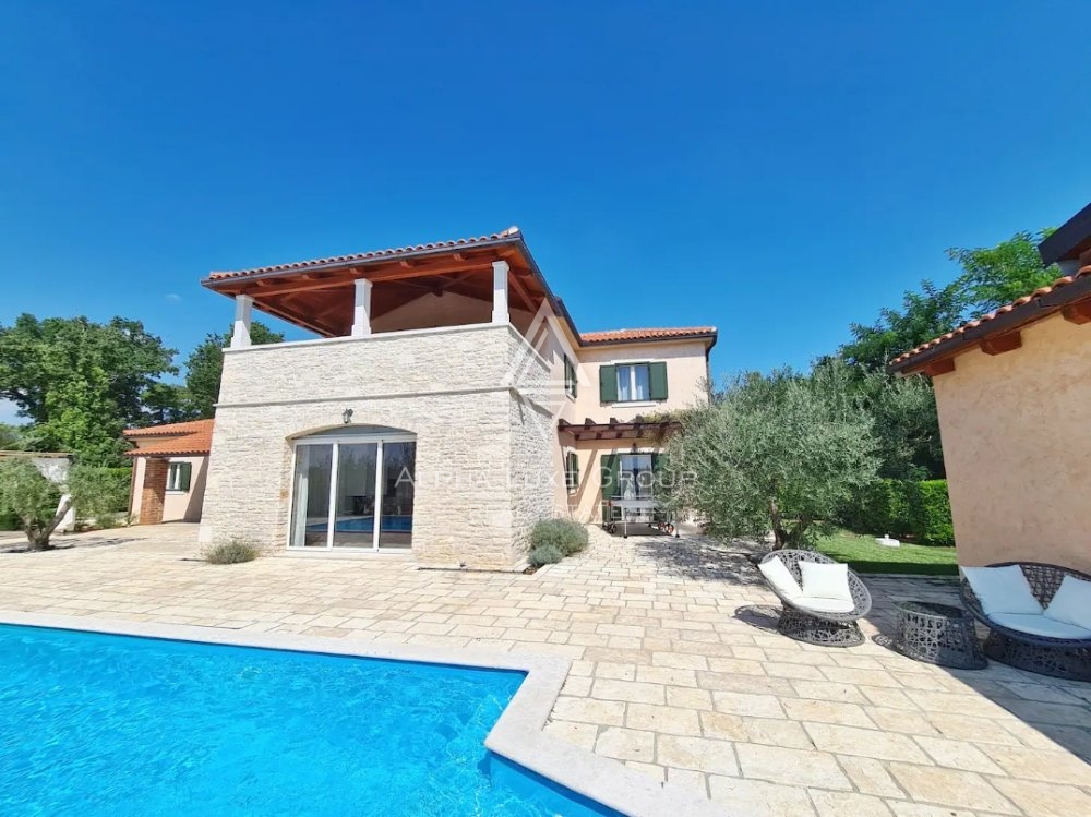 Istra, Višnjan: Istrska vila obdana z naravno lepoto