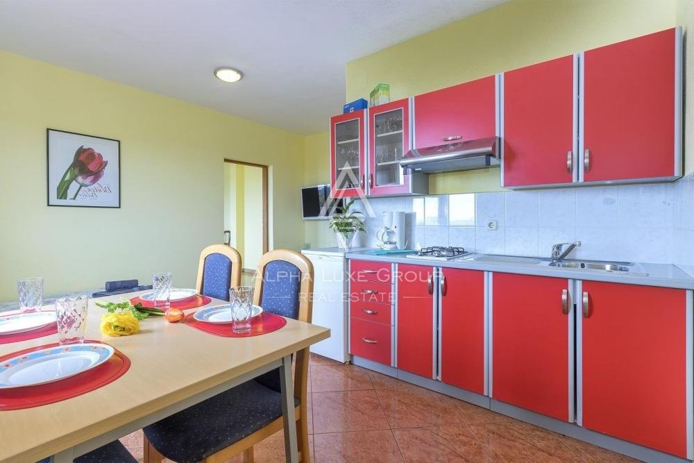 Apartma s pogledom na morje blizu morja, Istra, Pula