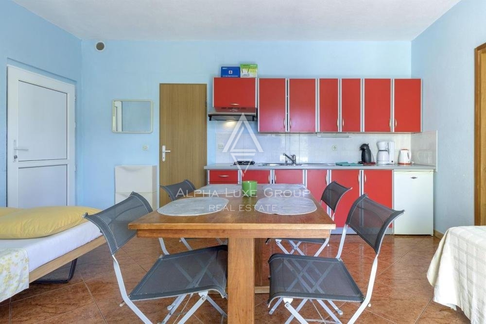 Apartma s pogledom na morje blizu morja, Istra, Pula