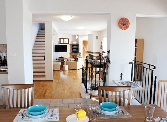 Čudovita Vila z bazenom, Istra, Žminj