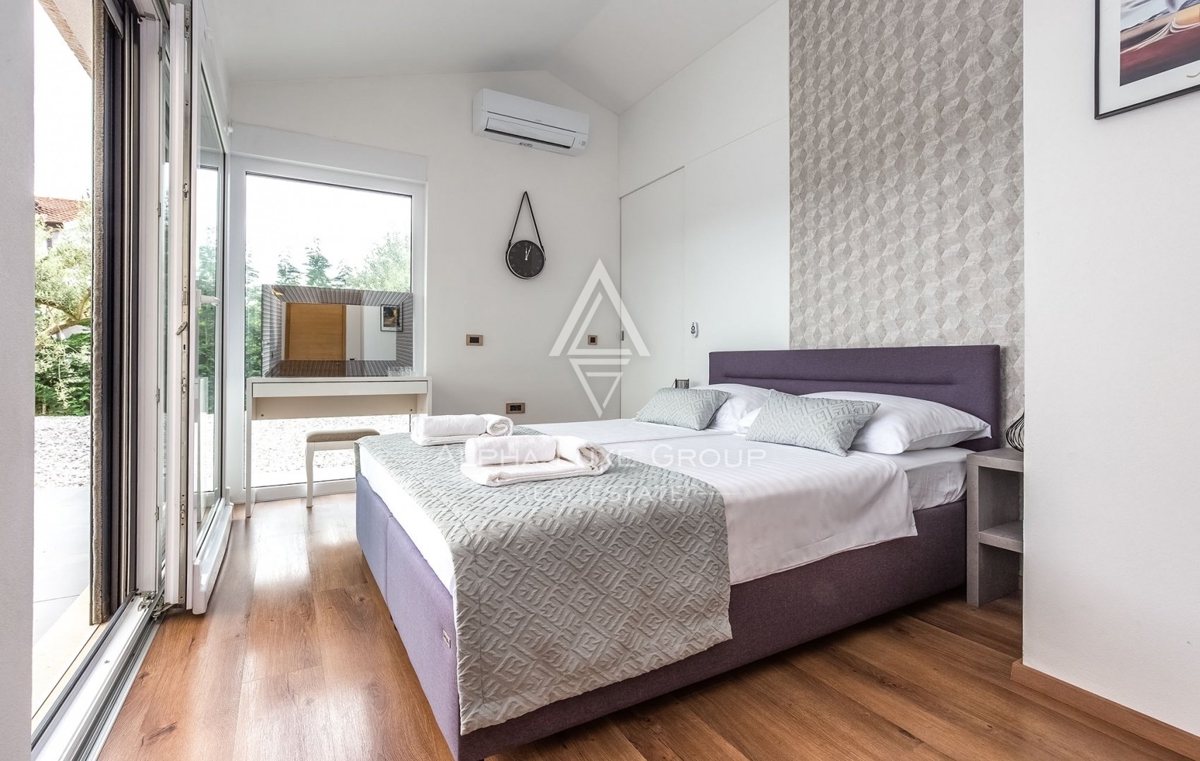NOVA VILA MODERNE ARHITEKTURE, VIŠNJAN