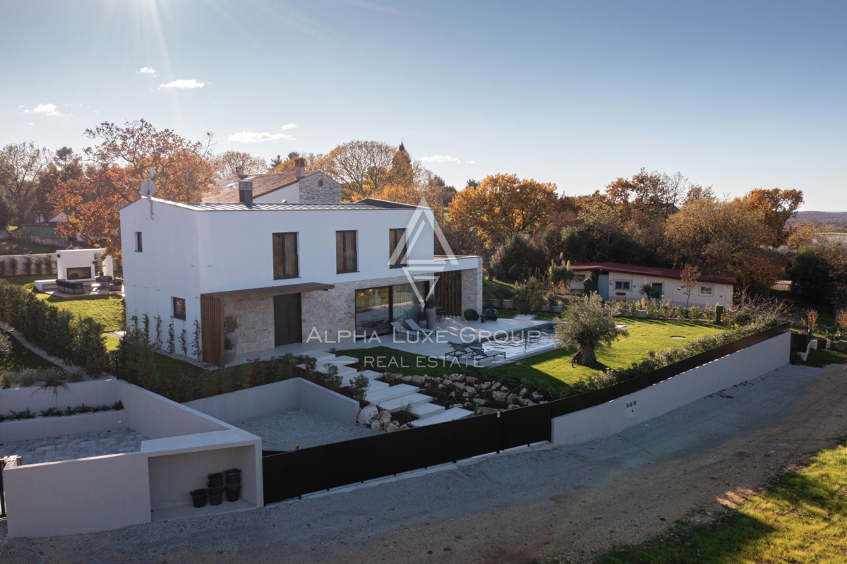 Poreč, Istra: Moderna vila z bazenom in pogledom na morje