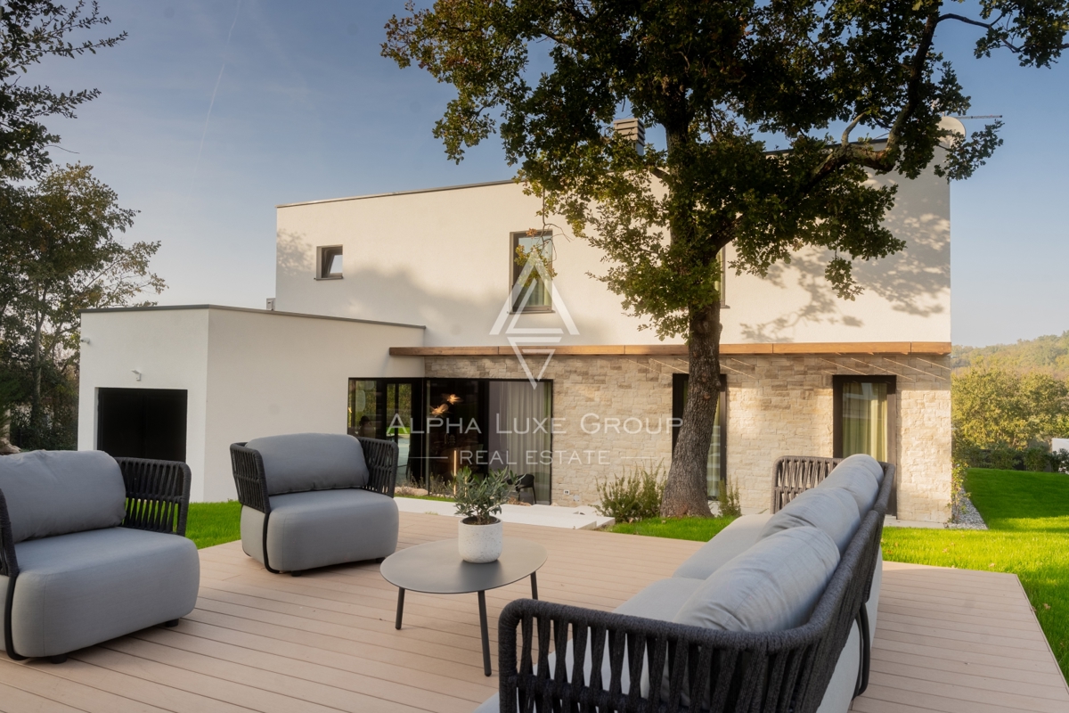 Poreč, Istra: Moderna vila z bazenom in pogledom na morje