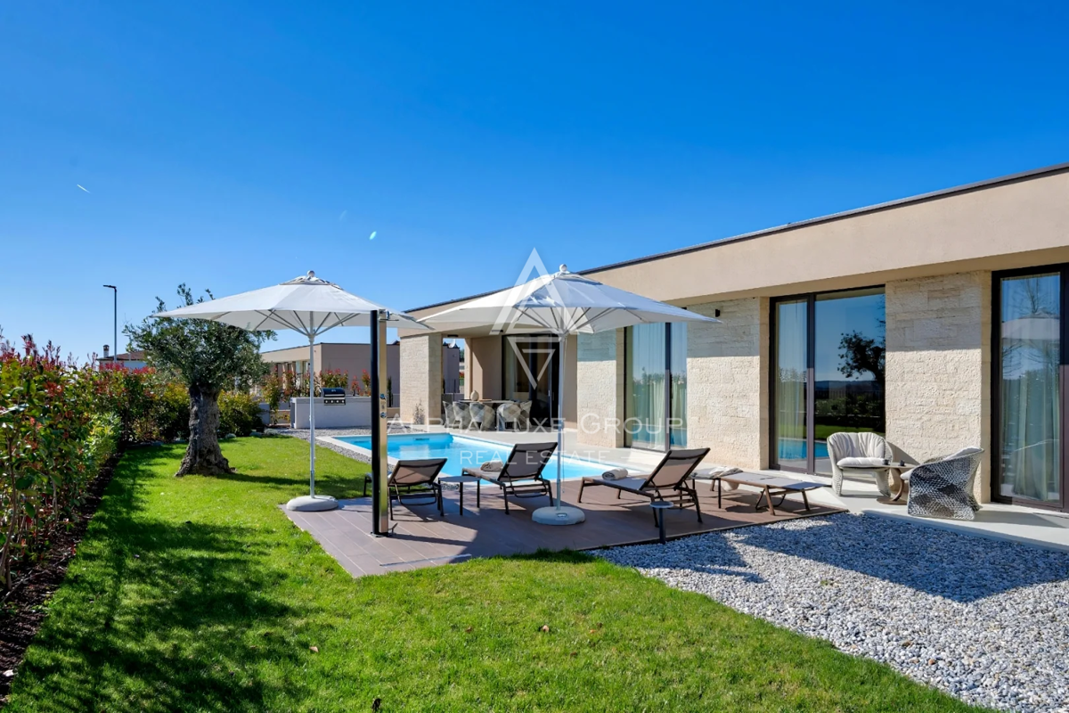 Istra, Poreč: Luksuzna vila z bazenom blizu vasi