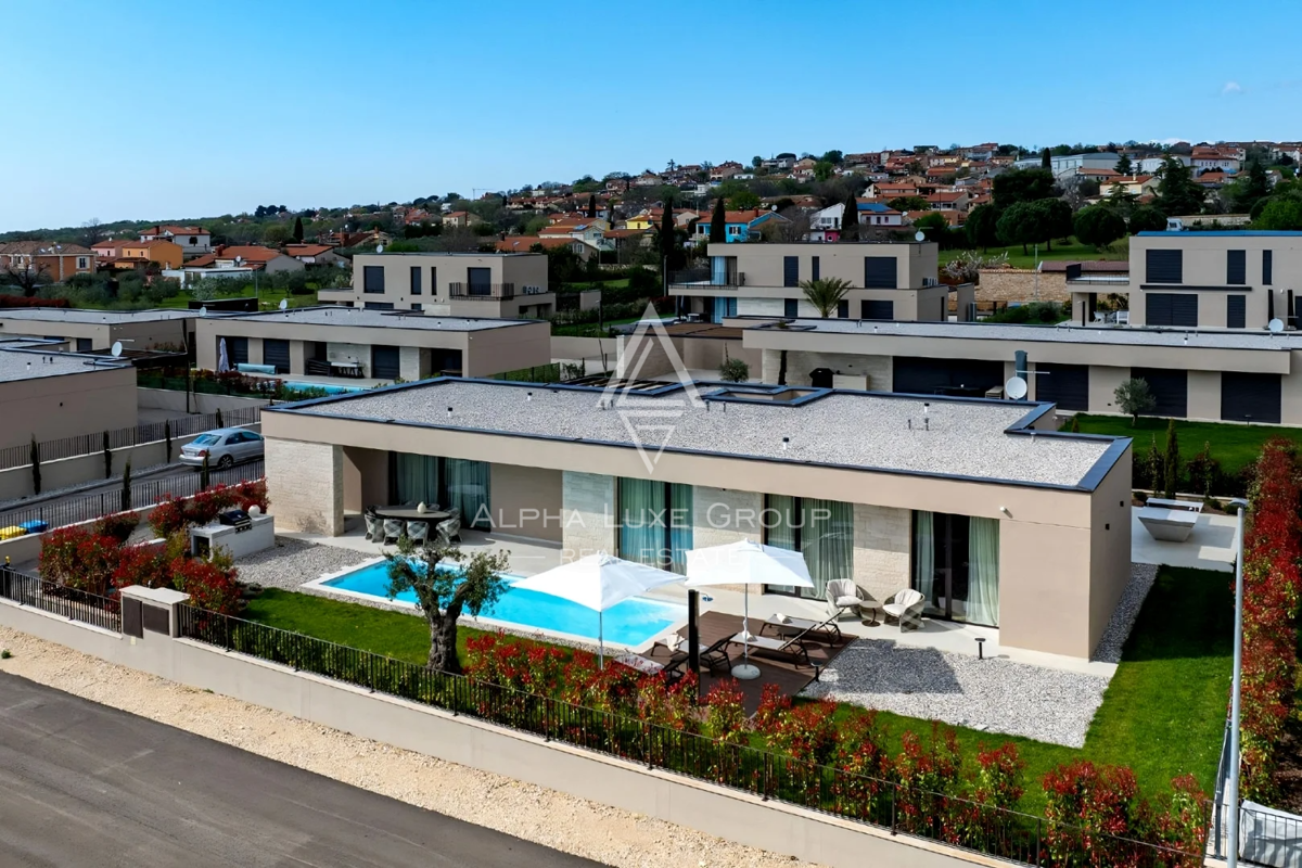 Istra, Poreč: Luksuzna vila z bazenom blizu vasi