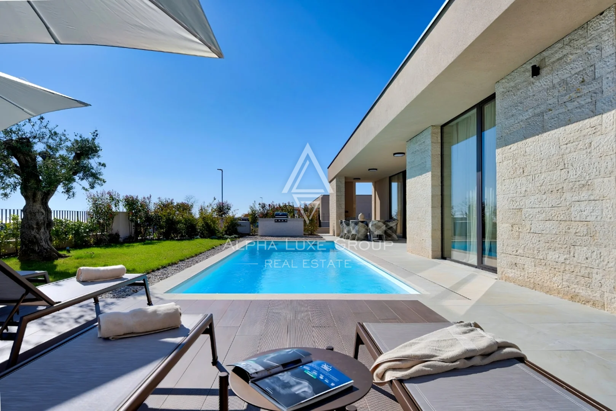 Istra, Poreč: Luksuzna vila z bazenom blizu vasi