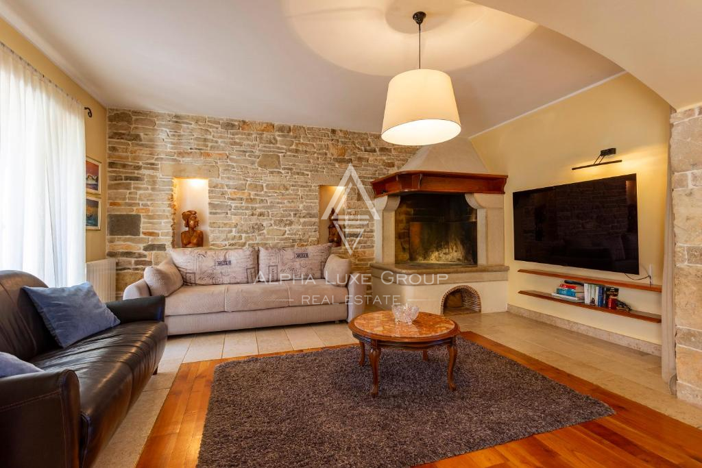 Istra, Rakalj: Luksuzna vila z bazenom in vrtom