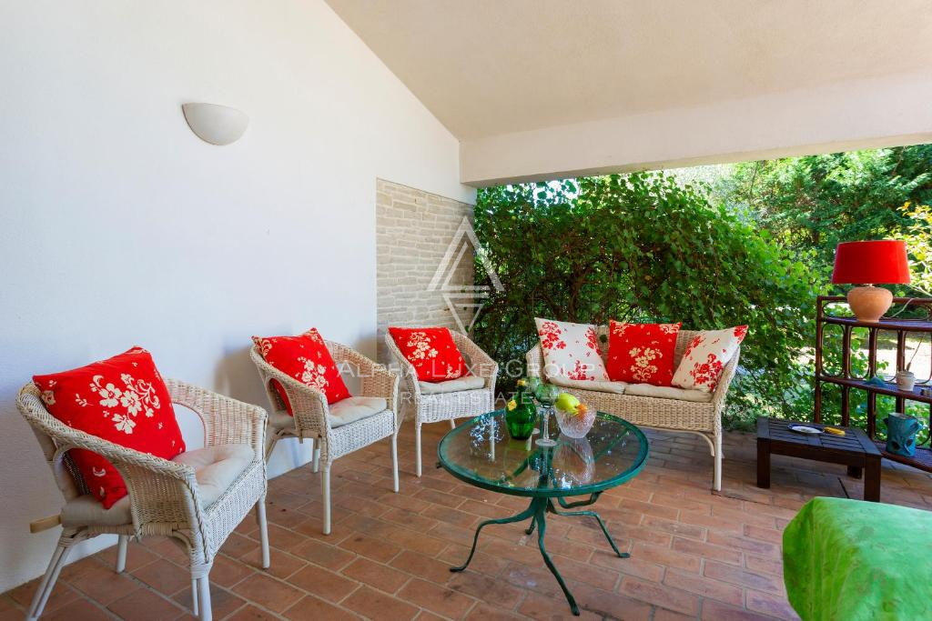 Istra, Rakalj: Luksuzna vila z bazenom in vrtom