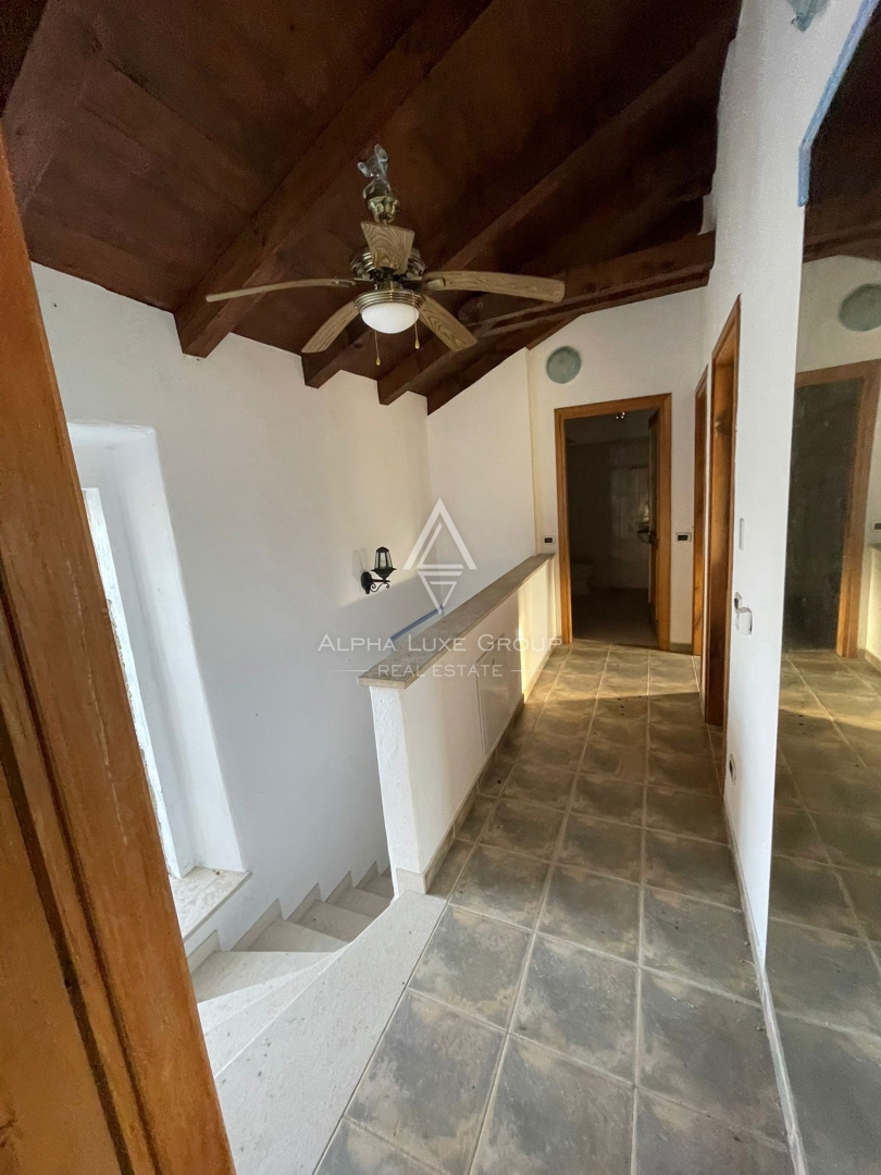 Istra, Momjan: Prenovljena kamnita hiša s pogledom