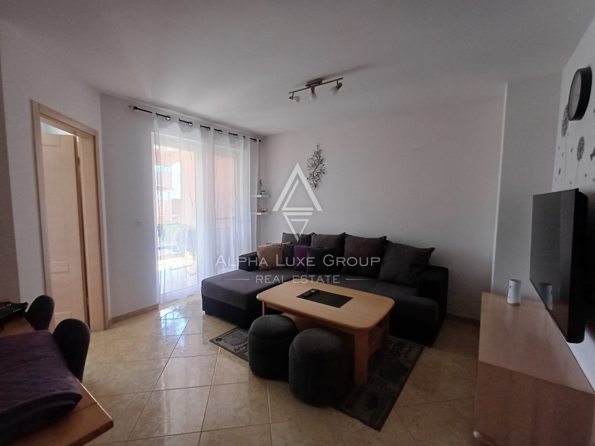 Istra, Poreč: Opremljeno stanovanje terasa parking