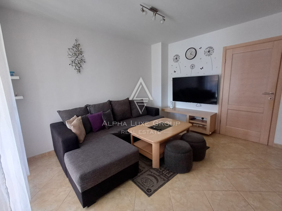 Istra, Poreč: Opremljeno stanovanje terasa parking