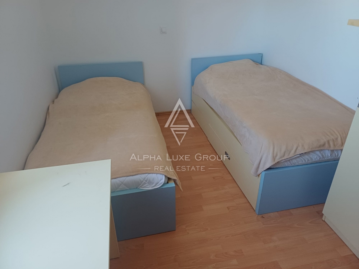 Istra, Poreč: Opremljeno stanovanje terasa parking