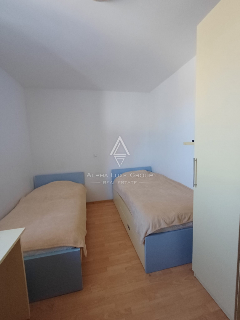 Istra, Poreč: Opremljeno stanovanje terasa parking