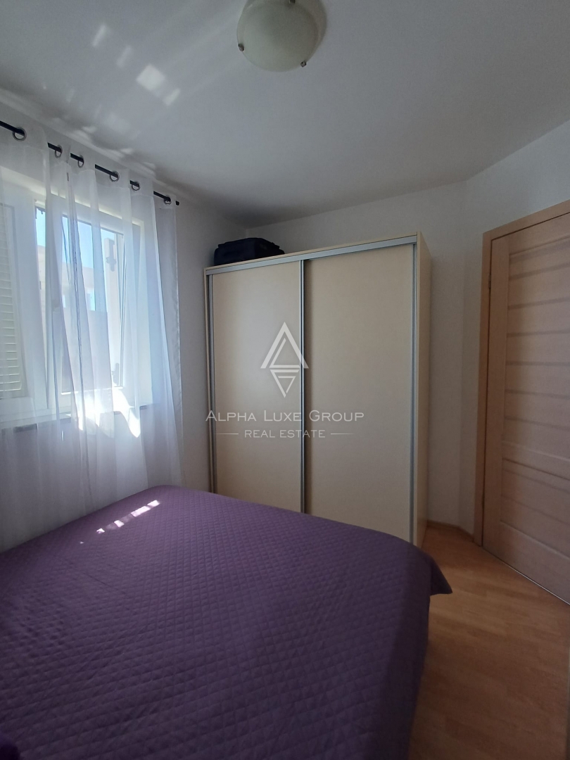 Istra, Poreč: Opremljeno stanovanje terasa parking