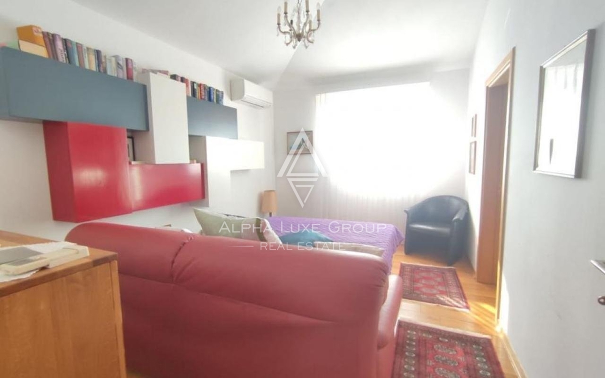 Istra, Vodnjan, Elegantna vila s pogledom na morje in prostornim vrtom