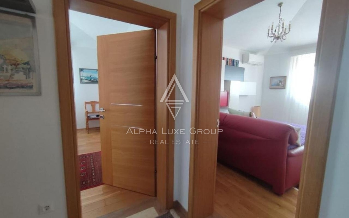 Istra, Vodnjan, Elegantna vila s pogledom na morje in prostornim vrtom