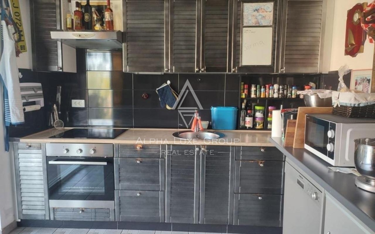 Istra, Vodnjan, Elegantna vila s pogledom na morje in prostornim vrtom
