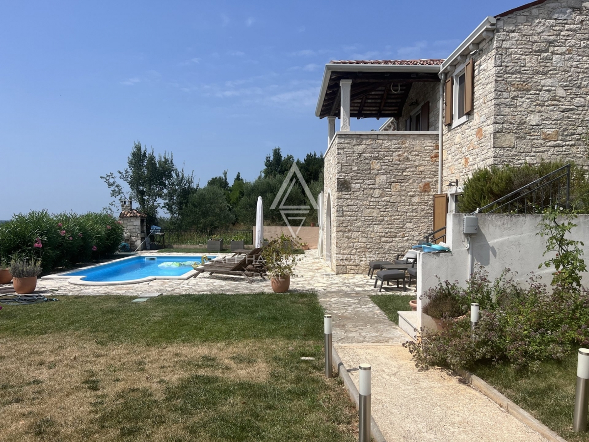 Istra, Buje – Čudovita vila z bazenom in panoramskim razgledom