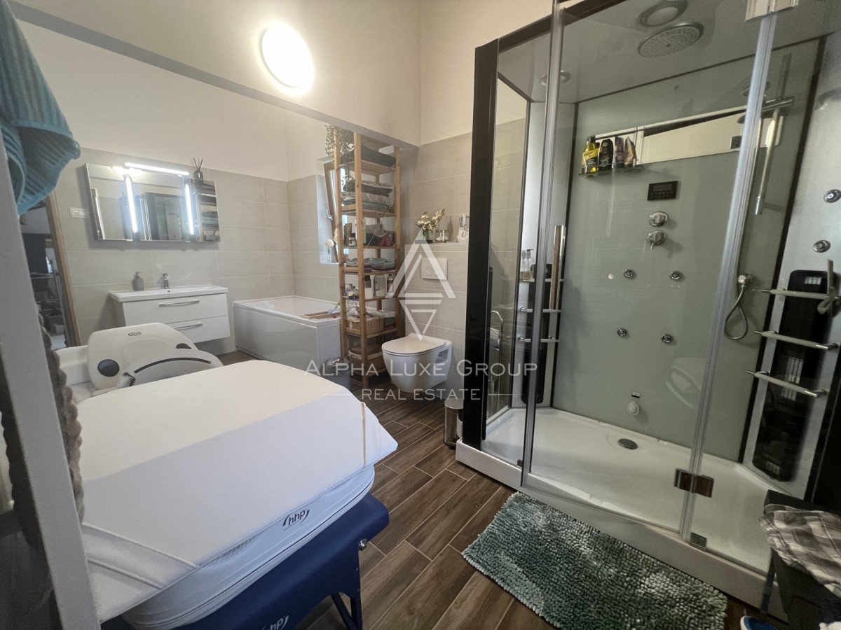 Istra, Buje – Čudovita vila z bazenom in panoramskim razgledom
