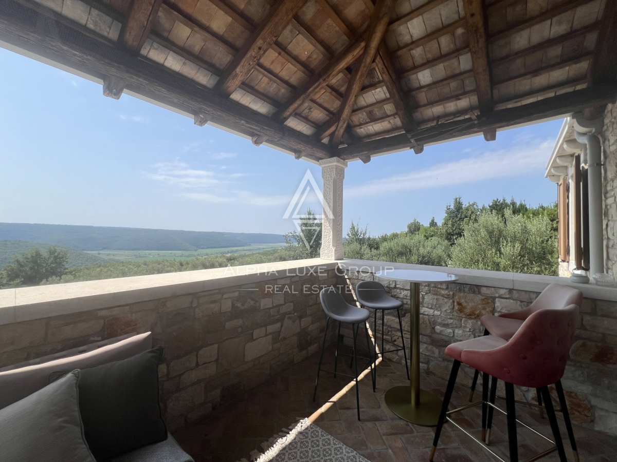 Istra, Buje – Čudovita vila z bazenom in panoramskim razgledom