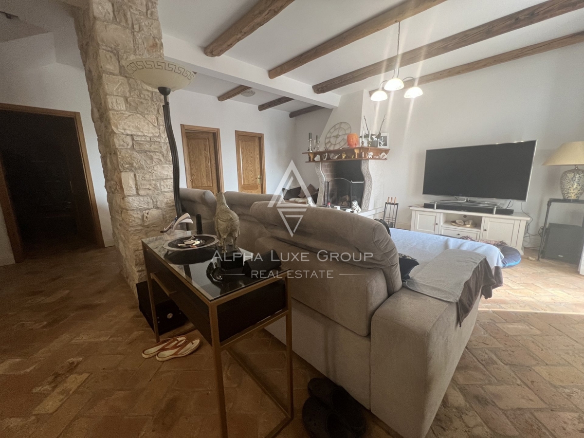Istra, Buje – Čudovita vila z bazenom in panoramskim razgledom