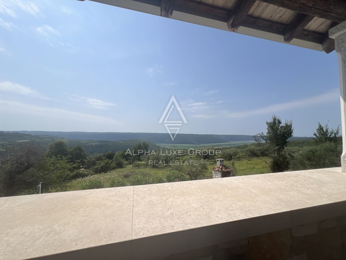 Istra, Buje – Čudovita vila z bazenom in panoramskim razgledom