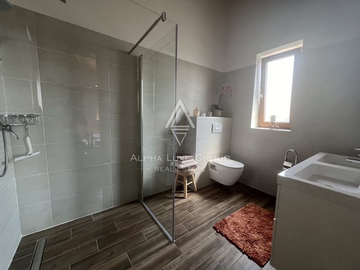 Istra, Buje – Čudovita vila z bazenom in panoramskim razgledom