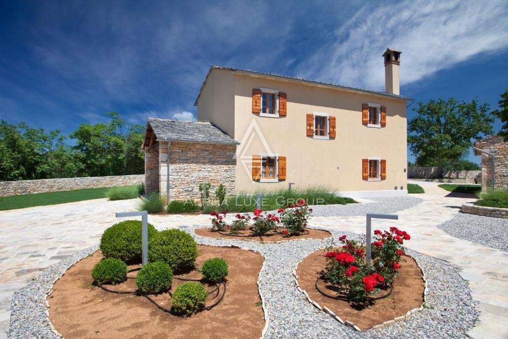 Istra, Grožnjan – Tradicionalno istrsko posestvo s popolno zasebnostjo