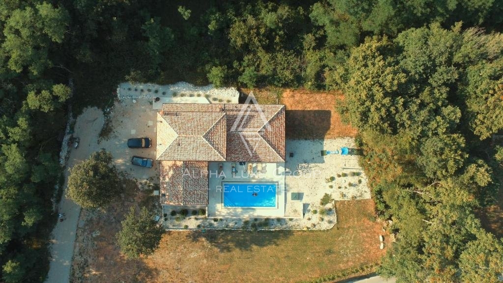 Istra, Labin: Elegantna vila s spa in bazenom naprodaj