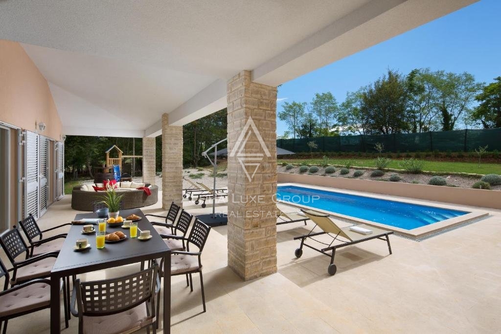 Istra, Labin: Elegantna vila s spa in bazenom naprodaj
