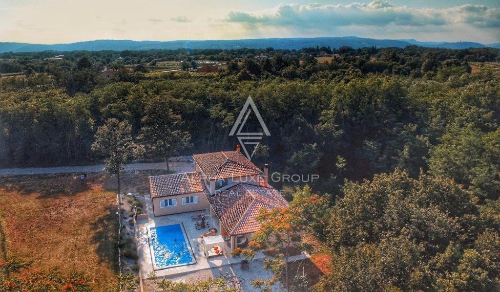 Istra, Labin: Elegantna vila s spa in bazenom naprodaj