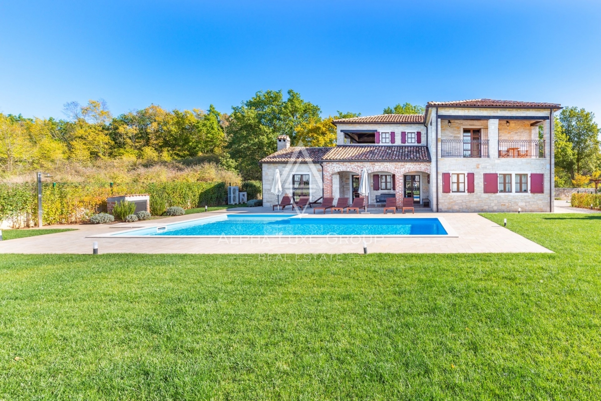 Istra, Tinjan: Razkošna vila z zasebnim bazenom naprodaj