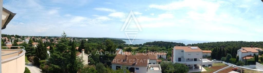 Območje Medulina: Očarljiva vila s pogledom na morje, ki nudi 13 apartmajev