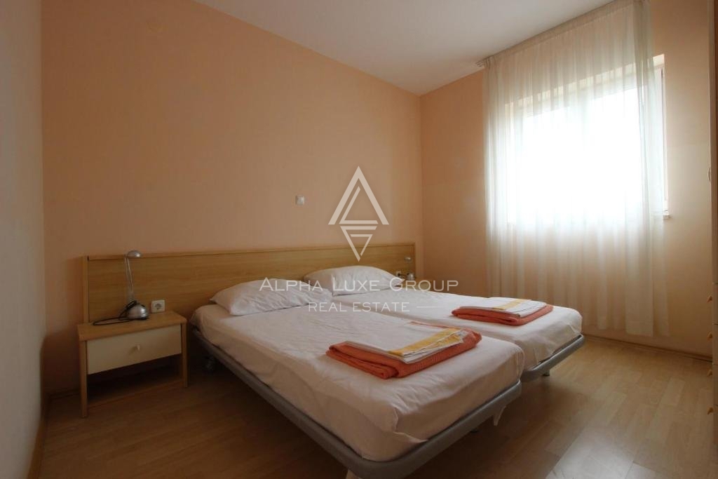Območje Medulina: Očarljiva vila s pogledom na morje, ki nudi 13 apartmajev