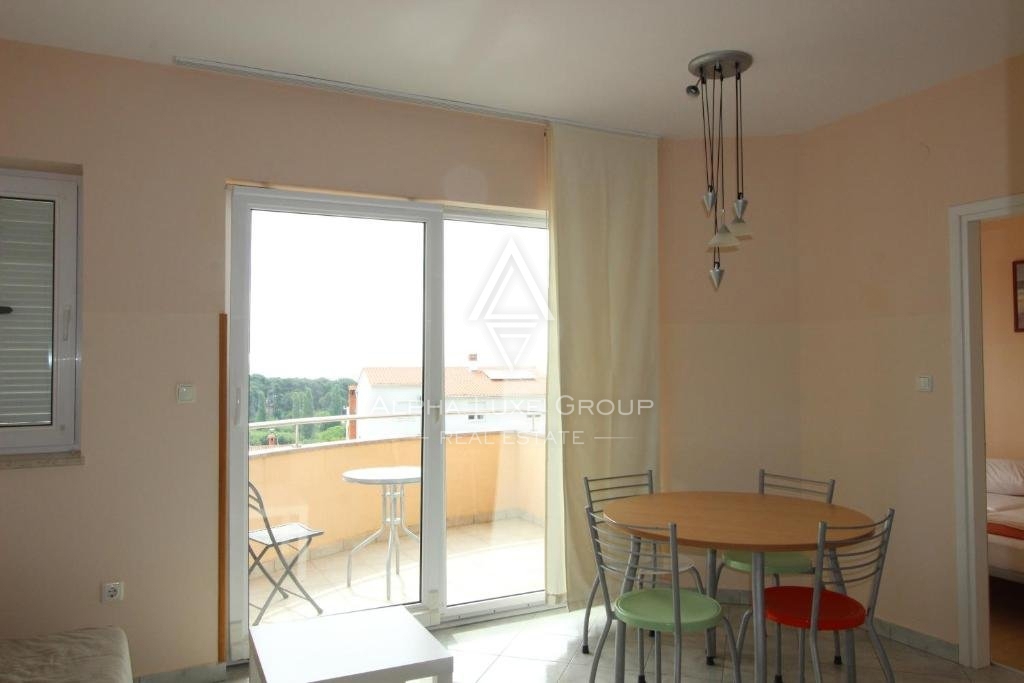 Območje Medulina: Očarljiva vila s pogledom na morje, ki nudi 13 apartmajev