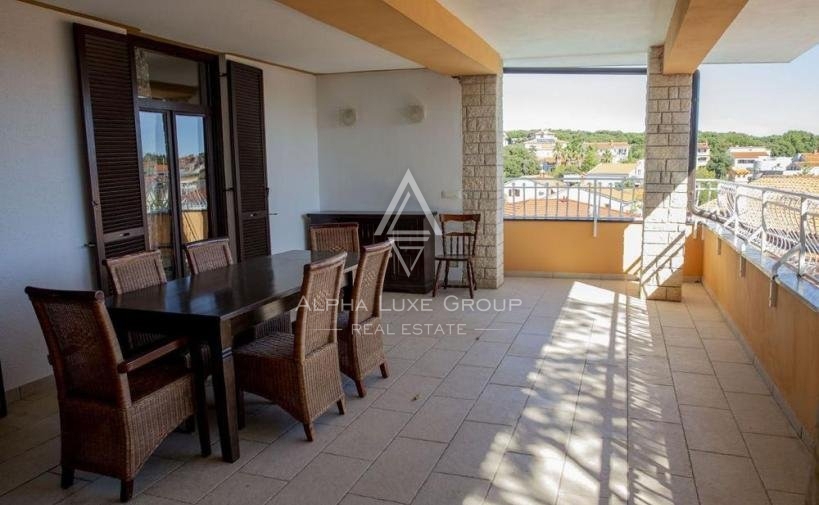 Apartmajska hiša z bazenom, Istra, Medulin