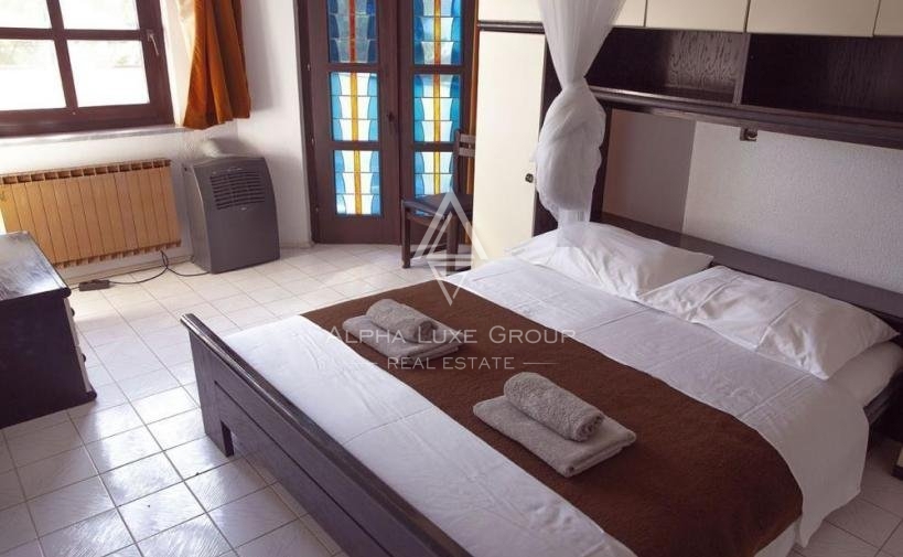 Apartmajska hiša z bazenom, Istra, Medulin