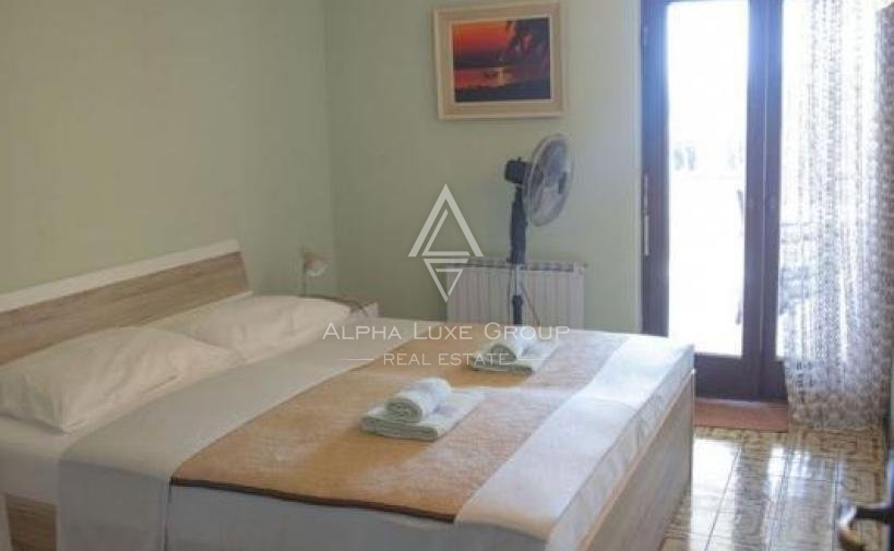Apartmajska hiša z bazenom, Istra, Medulin