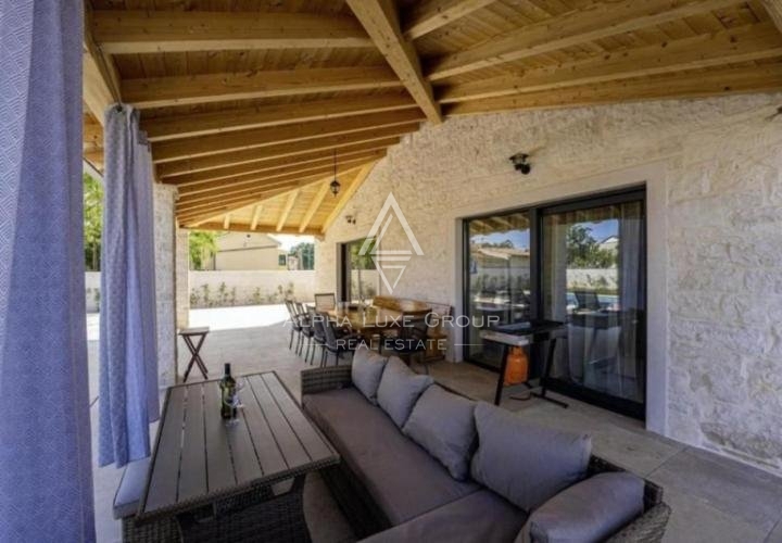 Čudovita kamnita vila z bazenom, Istra, Kanfanar