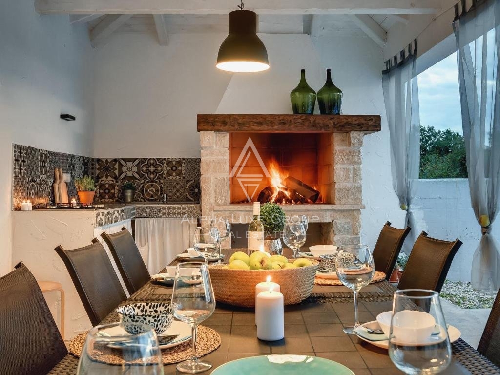 Samostojna hiša z bazenom in panoramskim razgledom, Istra, Poreč