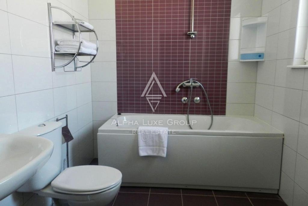 Osupljiva hiša ob morju z bazenom, Istra, Labin